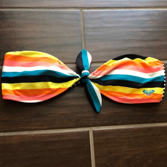Roxy Other - 🍍3 for 25🍍 Strapless bathing suit top